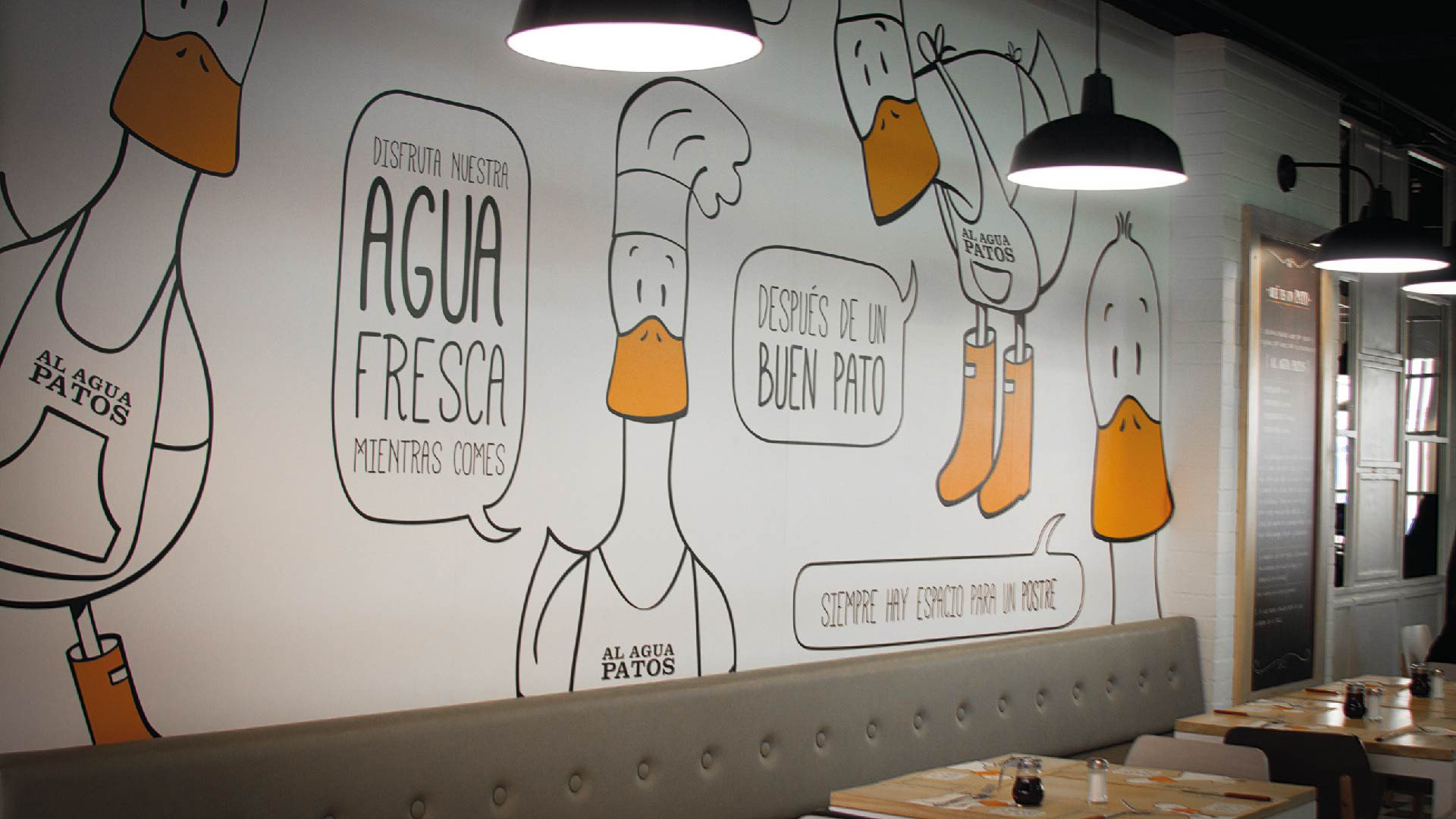 Diseño gráfico y branding en espacios para Al Agua Patos